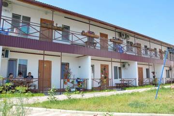 Фотографии Гостиница Guest House Leto г. Голубицкая Краснодарский край (Россия) №1 Фото Гостиница Guest House Leto г. Голубицкая 1
