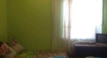 Фото номера Улучшенный четырехместный номер Гостиница Viktoria Guest House г. Голубицкая 4