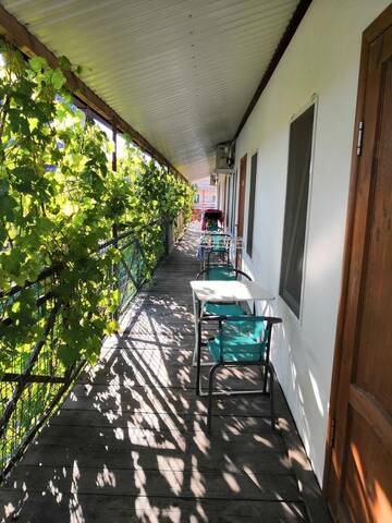 Фото номера Семейный номер Гостиница Guest House Leto г. Голубицкая 3