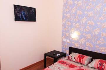 Фото номера Стандартный трехместный номер Гостиница Guest House Leto г. Голубицкая 3